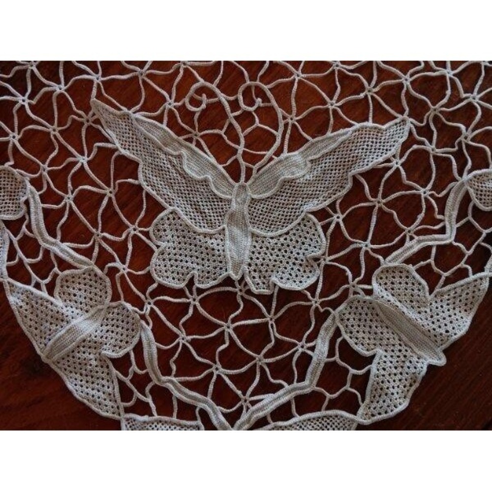 Vintage Point Venise Needle Lace Table Runner Butterflies & Flowers Ecru 38"
